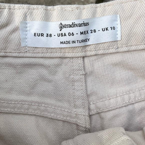 Stradivarius straight jean with rips - Picture 4 of 4